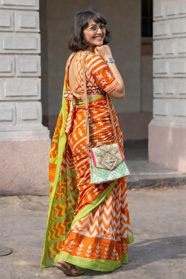 Leelavati_Printed_Floral_Print_Geometric_Print_Blocked_Printed_Daily_Wear_Pure_Cotton_Saree_Orange