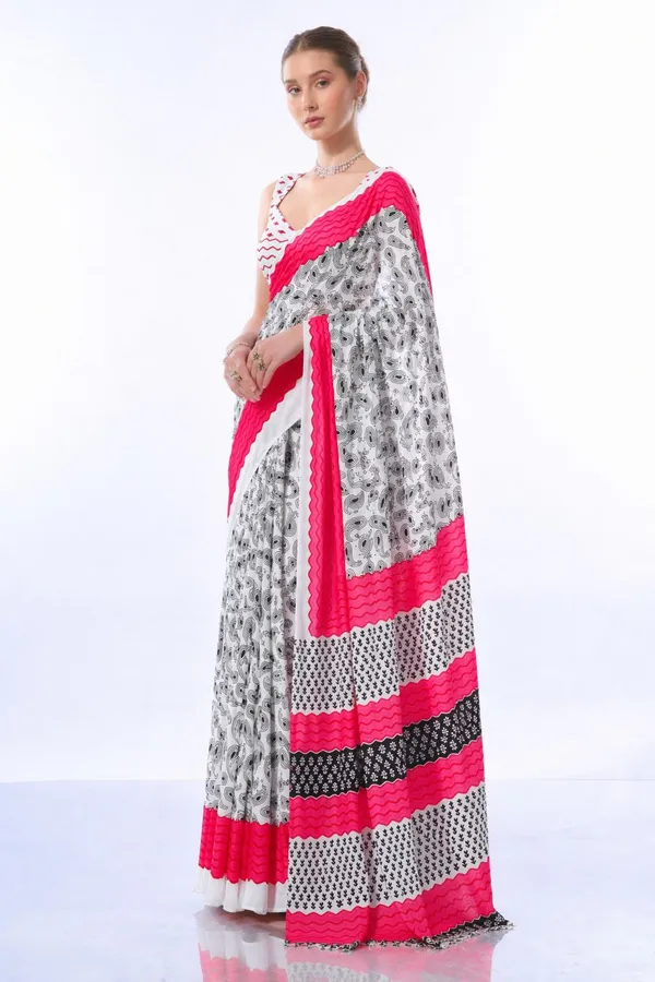 Leelavati_Printed_Floral_Print_Geometric_Print_Blocked_Printed_Daily_Wear_Pure_Cotton_Saree_White