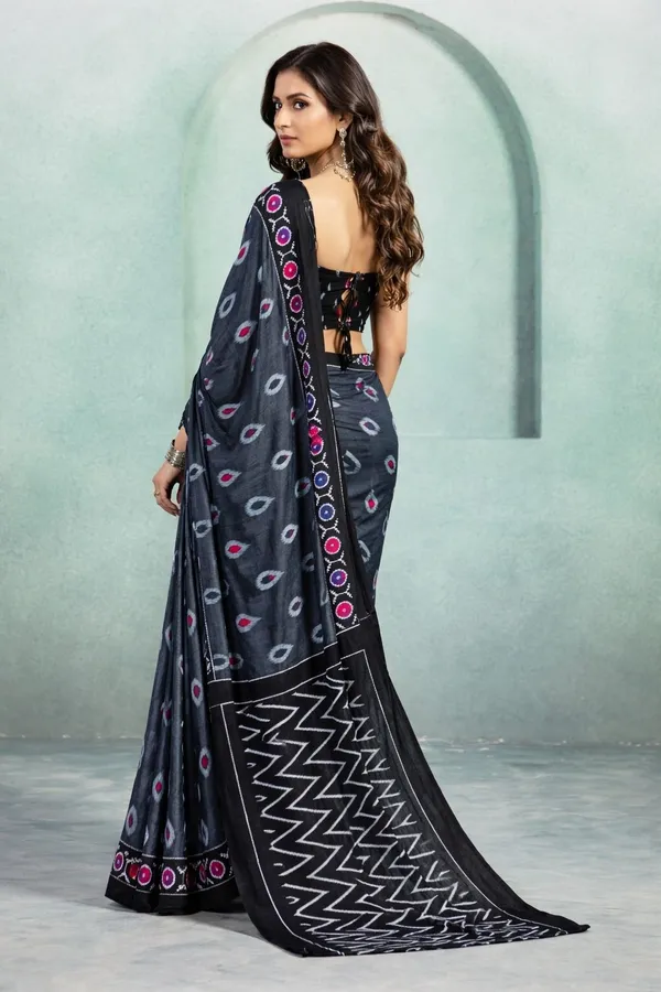 Leelavati_Printed_Floral_Print_Geometric_Print_Blocked_Printed_Daily_Wear_Pure_Cotton_Saree_Grey