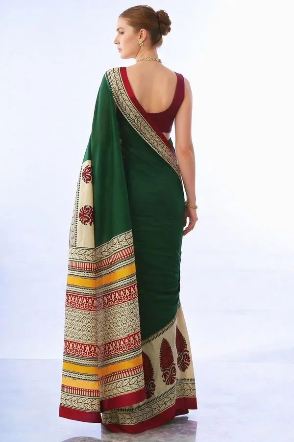Leelavati_Printed_Floral_Print_Geometric_Print_Blocked_Printed_Daily_Wear_Pure_Cotton_Saree_Green
