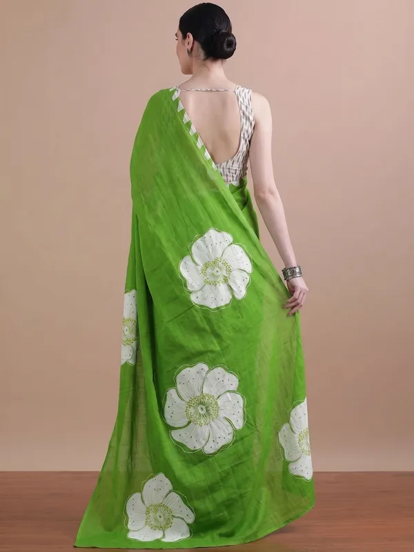 Leelavati_Printed_Floral_Print_Geometric_Print_Blocked_Printed_Daily_Wear_Pure_Cotton_Saree_Green