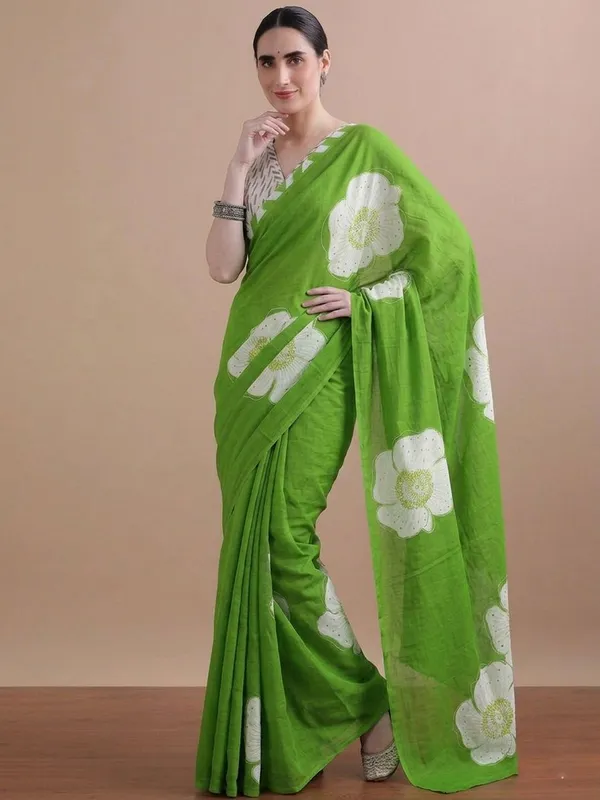 Leelavati_Printed_Floral_Print_Geometric_Print_Blocked_Printed_Daily_Wear_Pure_Cotton_Saree_Green