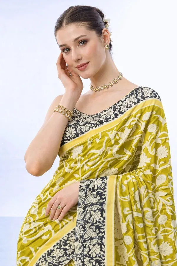 Leelavati_Printed_Floral_Print_Geometric_Print_Blocked_Printed_Daily_Wear_Pure_Cotton_Saree_Green