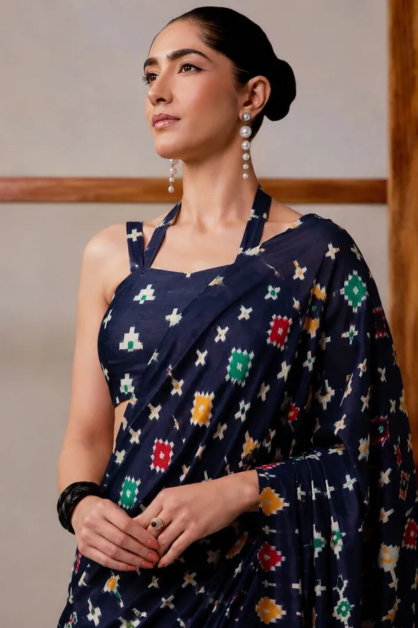 Leelavati_Printed_Floral_Print_Geometric_Print_Blocked_Printed_Daily_Wear_Pure_Cotton_Saree_Dark_Blue