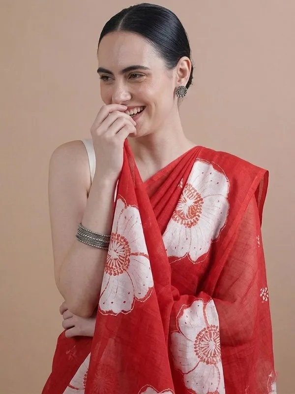 Leelavati_Printed_Floral_Print_Geometric_Print_Blocked_Printed_Daily_Wear_Pure_Cotton_Saree_Red