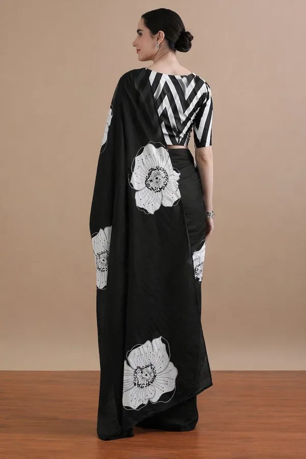Leelavati_Printed_Floral_Print_Geometric_Print_Blocked_Printed_Daily_Wear_Pure_Cotton_Saree_Black