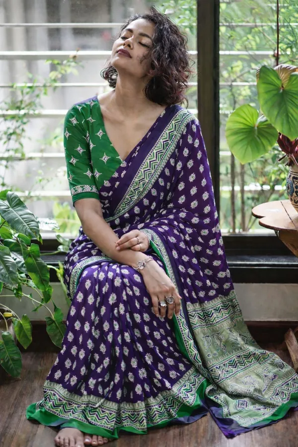 Leelavati_Printed_Floral_Print_Geometric_Print_Blocked_Printed_Daily_Wear_Pure_Cotton_Saree_Purple