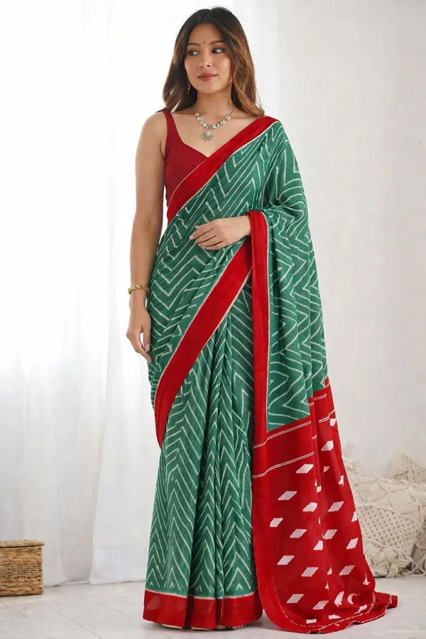 Leelavati_Printed_Floral_Print_Geometric_Print_Blocked_Printed_Daily_Wear_Pure_Cotton_Saree_Blue