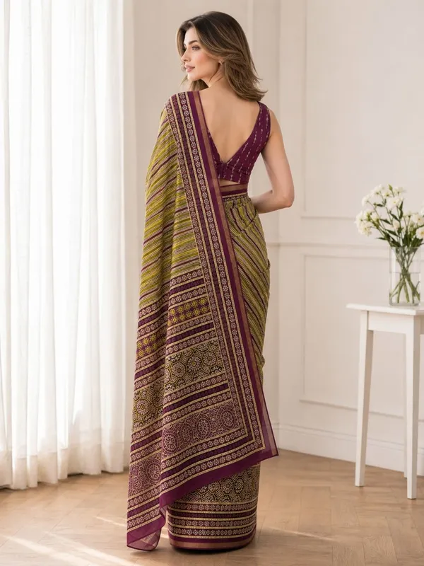 Leelavati_Printed_Floral_Print_Geometric_Print_Blocked_Printed_Woven_Daily_Wear_Pure_Cotton_Saree_Green