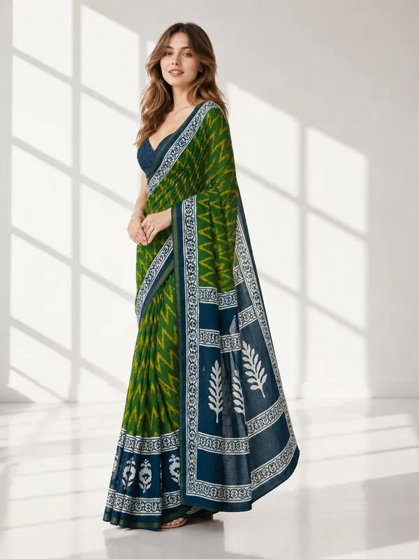 Leelavati_Printed_Floral_Print_Geometric_Print_Blocked_Printed_Woven_Daily_Wear_Pure_Cotton_Saree_Green