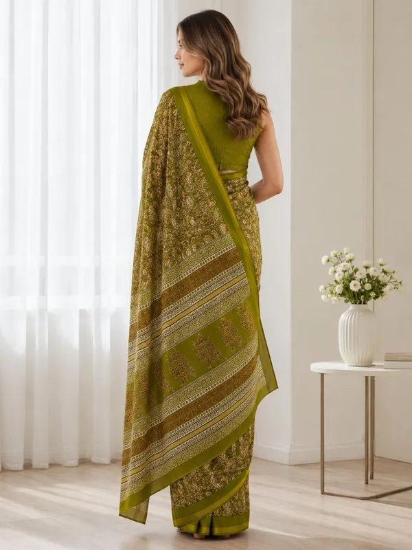 Leelavati_Printed_Floral_Print_Geometric_Print_Blocked_Printed_Woven_Daily_Wear_Pure_Cotton_Saree_Green
