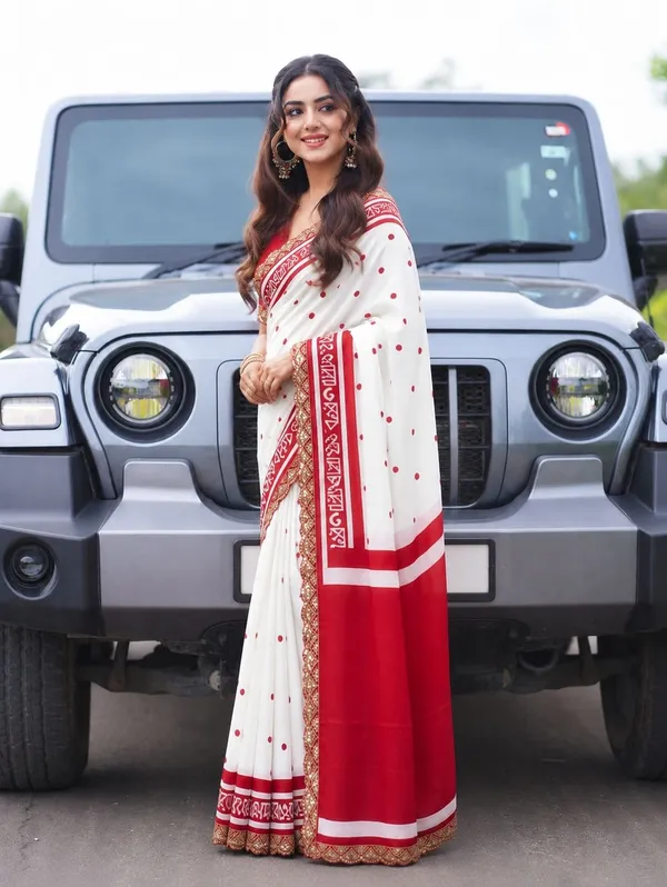 Leelavati_Embellished_Embroidered_Printed_Blocked_Printed_Daily_Wear_Pure_Cotton_Saree_White