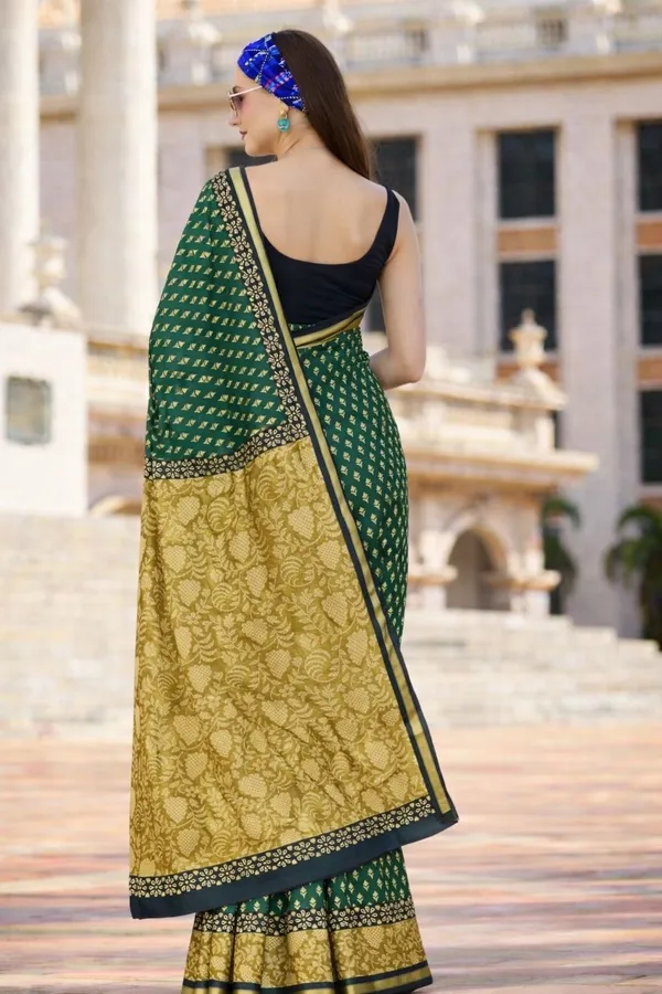 Leelavati_Printed_Floral_Print_Geometric_Print_Blocked_Printed_Woven_Daily_Wear_Pure_Cotton_Saree_Green