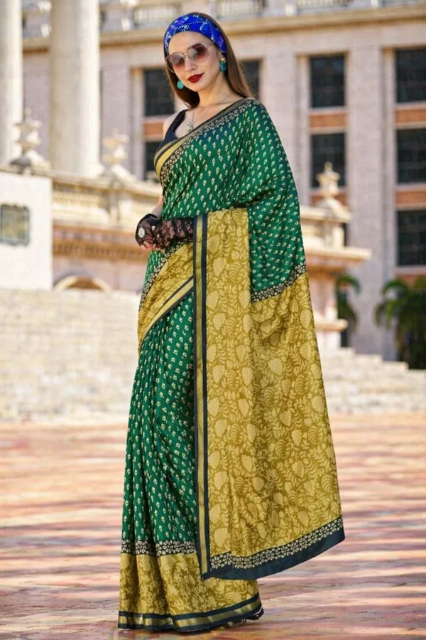 Leelavati_Printed_Floral_Print_Geometric_Print_Blocked_Printed_Woven_Daily_Wear_Pure_Cotton_Saree_Green