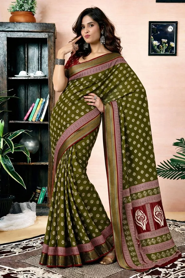 Leelavati_Printed_Floral_Print_Geometric_Print_Blocked_Printed_Woven_Daily_Wear_Pure_Cotton_Saree_Green_And_Red