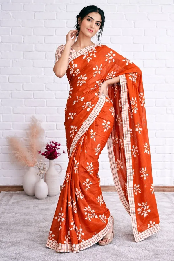 Leelavati_Printed_Floral_Print_Geometric_Print_Blocked_Printed_Daily_Wear_Pure_Cotton_Saree_Red