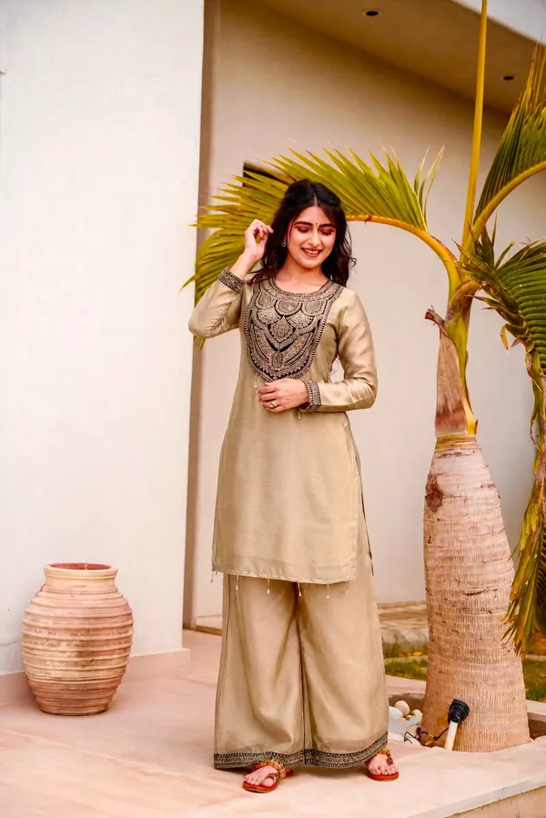 1🧚🏻_*INTRODUSING__NEW_ELEGANT_DESIGN_2_PIECE_CODSET_COLLECTION_IN_BEAUTIFUL_TOP_AND_PLAZZO*_🔥🥰