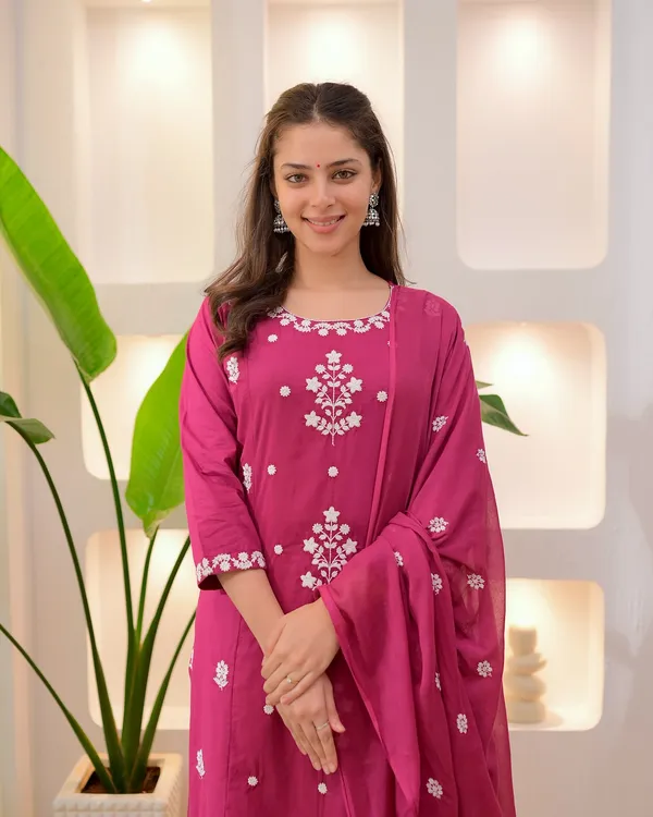 Pink_Rayon_Slub_Embroidered_Kurti_With_Pant_And_Dupatta_For_Women