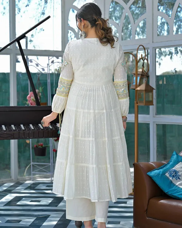 White_Flex_Butti_Cotton_Embroidered_Kurti_With_Pant_And_Dupatta_For_Women