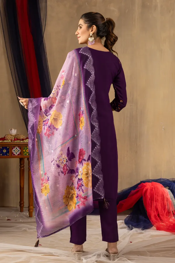 Purple_Roman_Silk_Embroidered_Kurti_With_Pant_And_Dupatta_For_Women