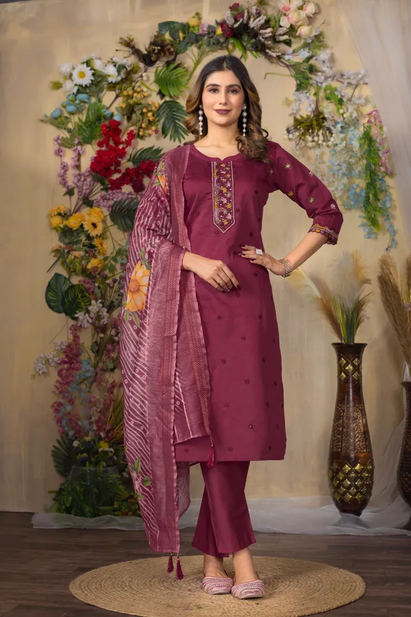 Pink_Roman_Silk_Embroidered_Kurti_With_Pant_And_Dupatta_For_Women