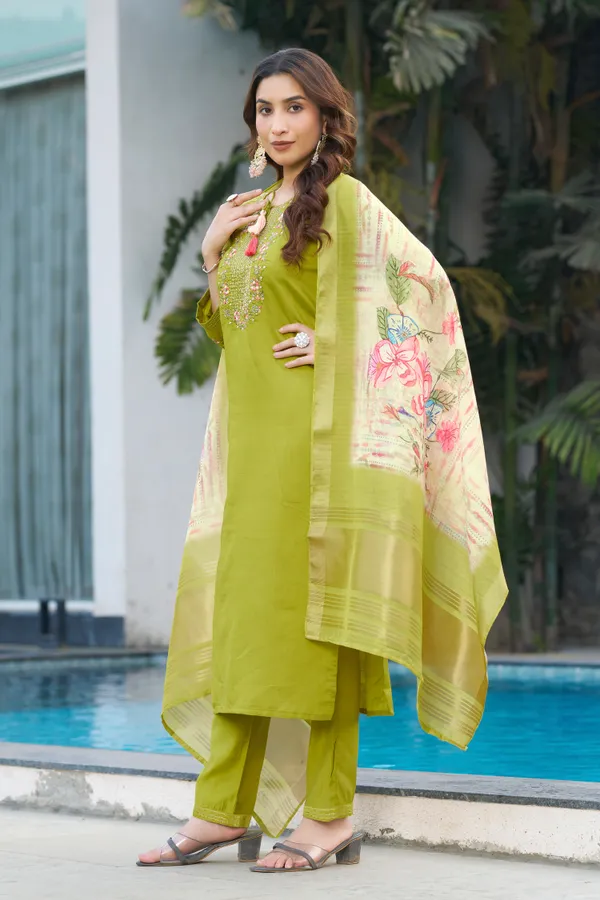 Parrot_Green_Viscose_Silk_Straight_Kurti_With_Pant_And_Dupatta_For_Women