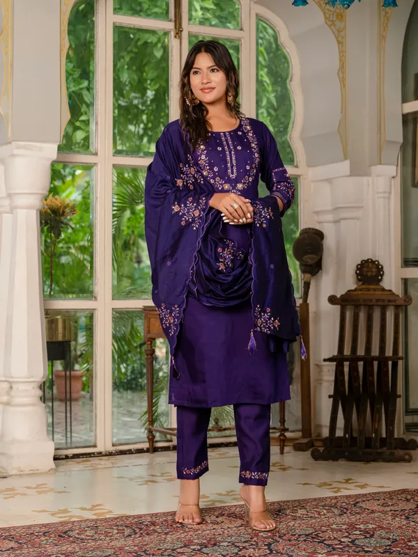 Violet_Marina_Silk_Embroidered_Kurti_With_Pant_And_Dupatta_For_Women