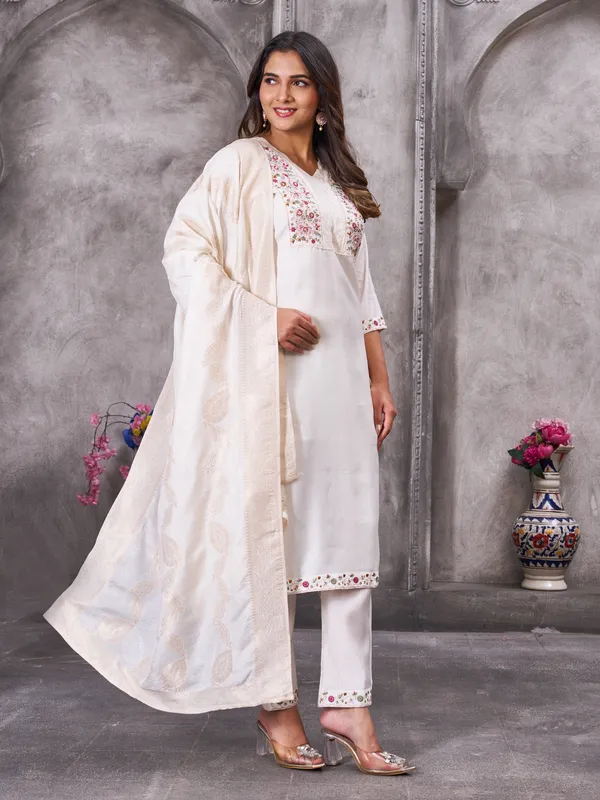 White_Roman_Silk_Sequins_Embroidery_Kurti_With_Pant_And_Dupatta_For_Women