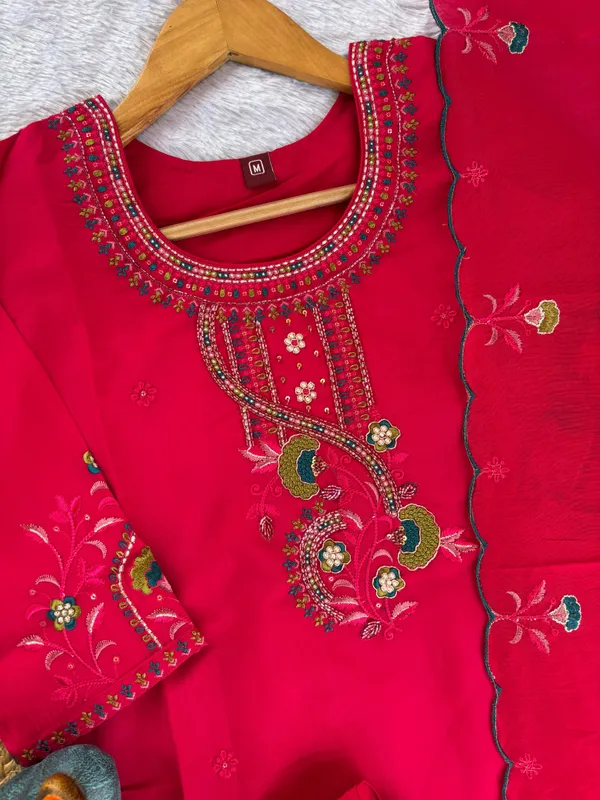 Pink_Roman_Silk_Embroidered_Kurti_With_Pant_And_Dupatta_For_Women