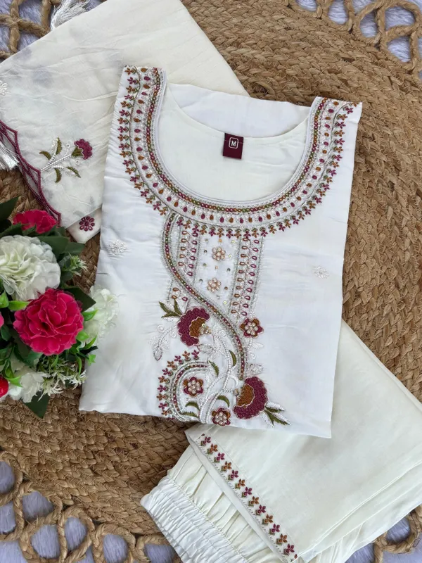 White_Roman_Silk_Embroidery_Kurti_With_Pant_And_Dupatta_For_Women