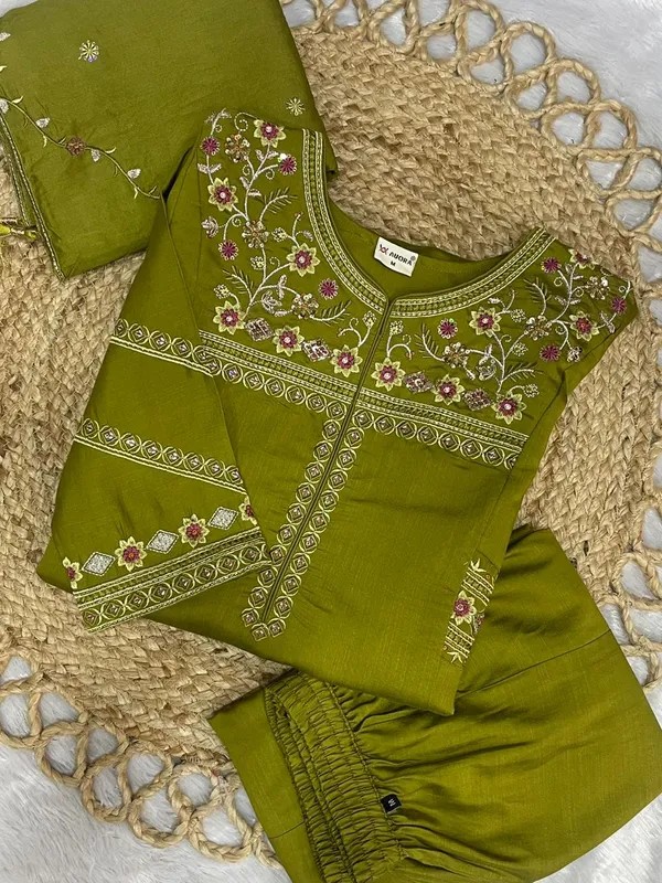 Mehendi_Green_Viscose_Silk_Anarkali_Kurti_With_Palazzo_Dupatta_For_Women