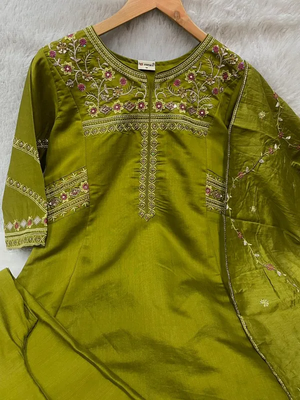 Mehendi_Green_Viscose_Silk_Anarkali_Kurti_With_Palazzo_Dupatta_For_Women