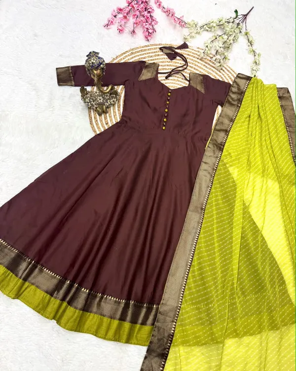 Introducing_New_Super_Trendy_Traditional_Outfit_For_upcoming_festivals