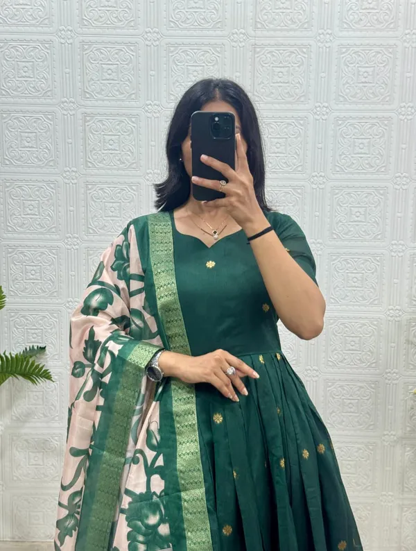 Introducing_New_Super_Trendy_Traditional_Outfit