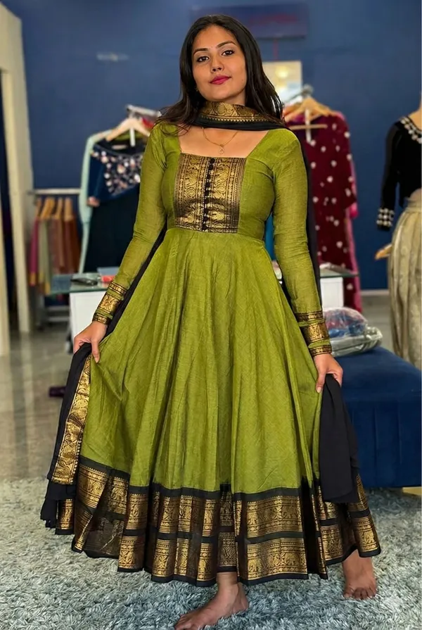 Green_Pv_Chanderi_Jacquard_Kurti_With_Dupatta_For_Women
