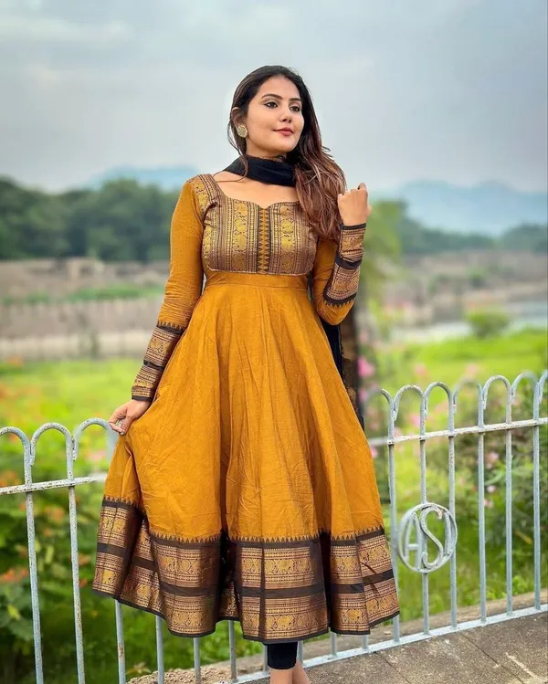 Mustard_Yellow_Pv_Chanderi_Jacquard_Zari_Border_Kurti_With_Dupatta_For_Women