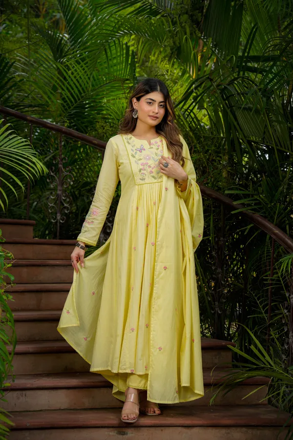 Yellow_Chanderi_Silk_Embroidered_Kurti_With_Pant_And_Dupatta_For_Women