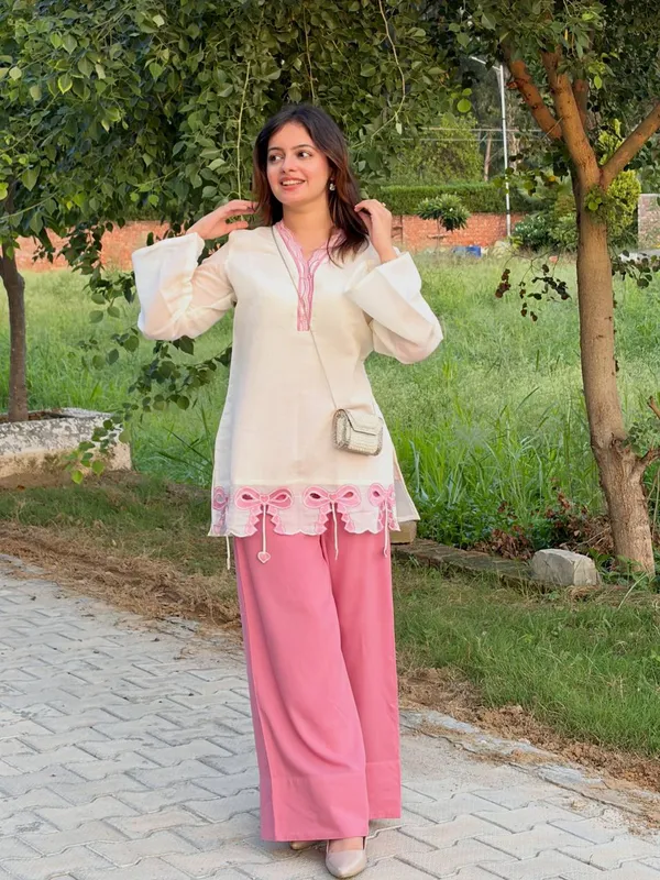 Launching_New_🦋_Đěsigner_Party_Wear_Look_Pur_Roman_Silk_Top_&_Plazzo__set*