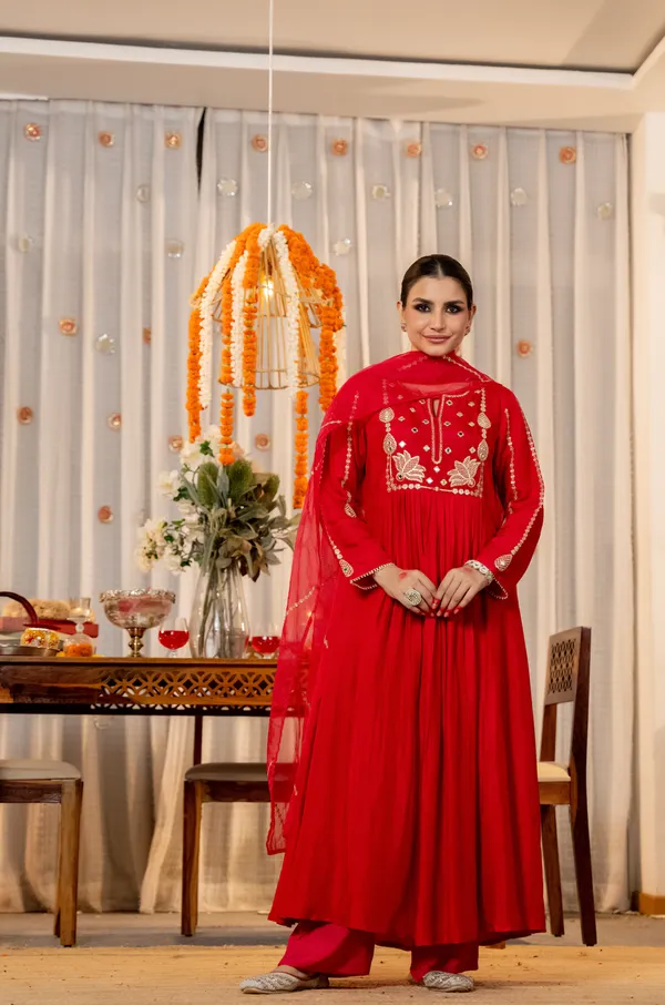 Red_Chanderi_Silk_Embroidered_Kurti_With_Pant_And_Dupatta_For_Women