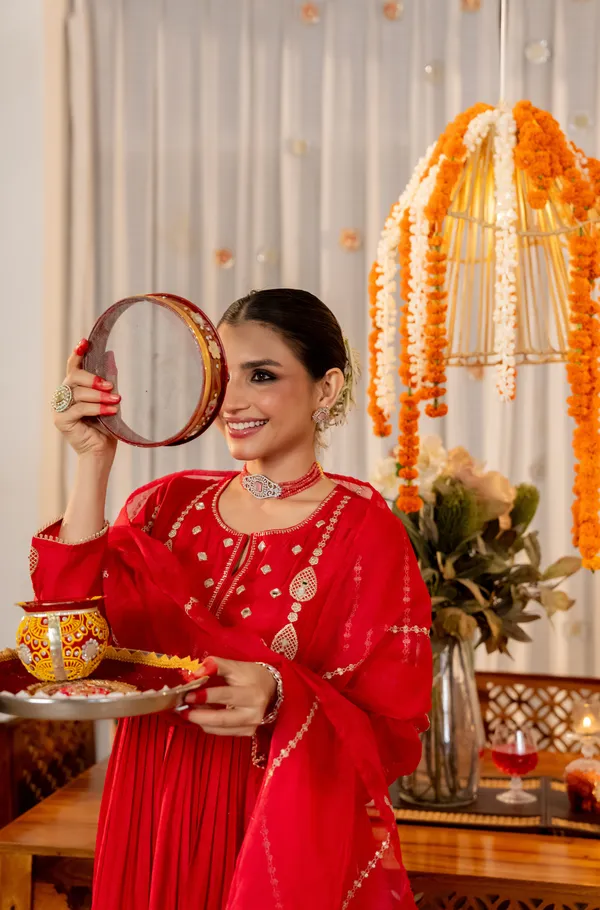 Red_Chanderi_Silk_Embroidered_Kurti_With_Pant_And_Dupatta_For_Women