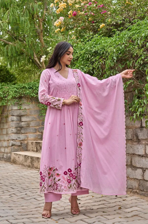Pink_Chanderi_Silk_Embroidered_Kurti_With_Pant_And_Dupatta_For_Women