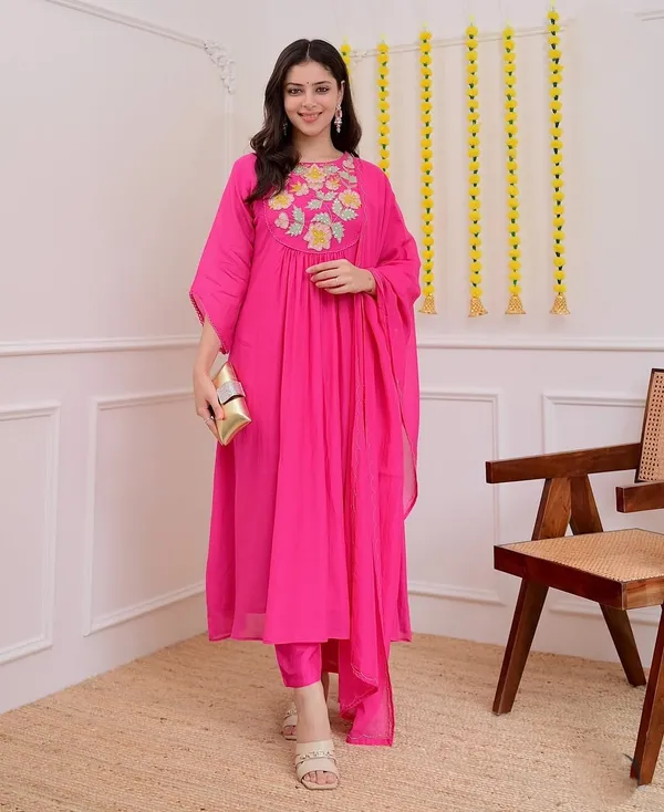 Pink_Chanderi_Silk_Embroidery_Kurti_With_Pant_And_Dupatta_For_Women