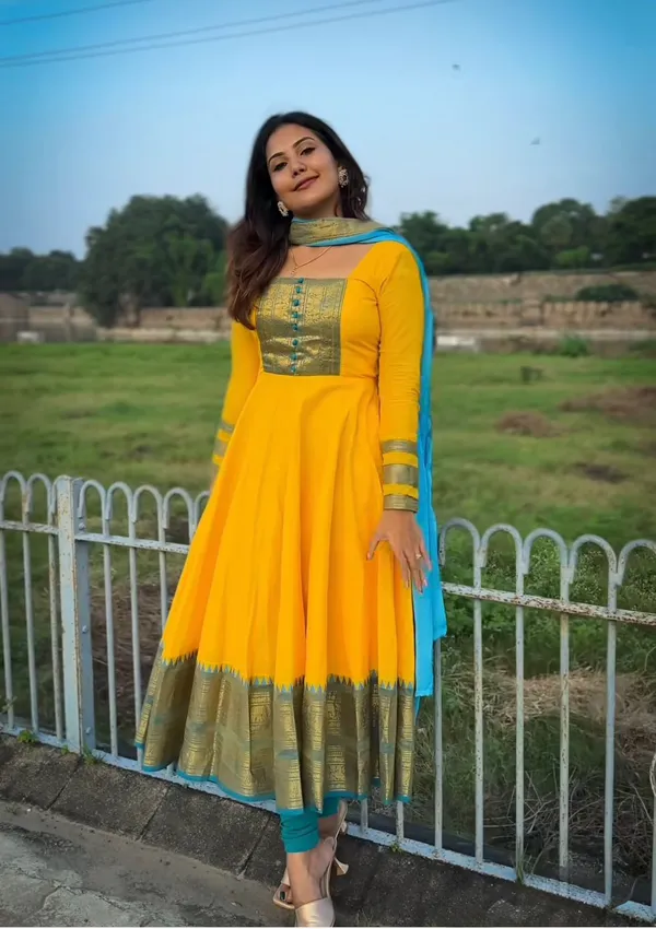 TRENDING_FESTIVAL_ANARKALI_KURTI_WITH_DUPTTA_