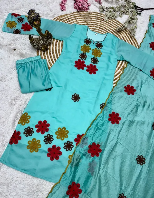 Women_Floral_Embroidered_Regular_Thread_Work_Kurta_with_Trousers_&_With_Dupatta