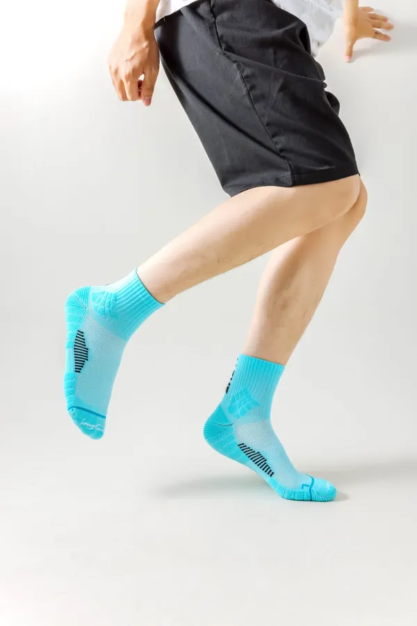 Sky_Blue_Ankle_Length_Sports_Socks_For_Unisex