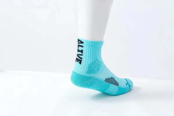 Sky_Blue_Ankle_Length_Sports_Socks_For_Unisex