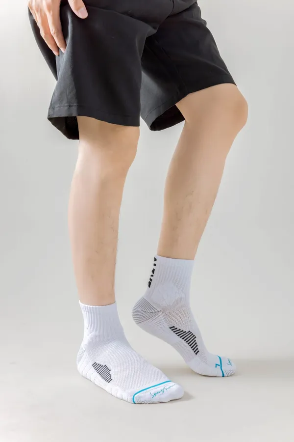 White_Arch_Support_Sports_Socks_For_Unisex