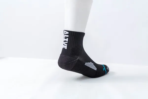 Black_Arch_Support_Sports_Socks_For_Unisex