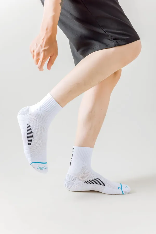 White_Arch_Support_Sports_Socks_For_Unisex