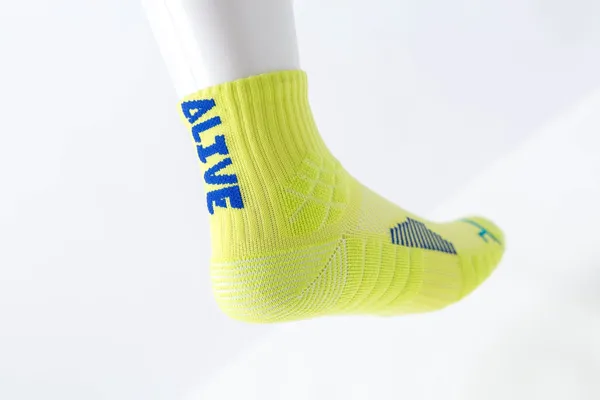 Green_Quarter_Length_Sports_Socks_For_Unisex